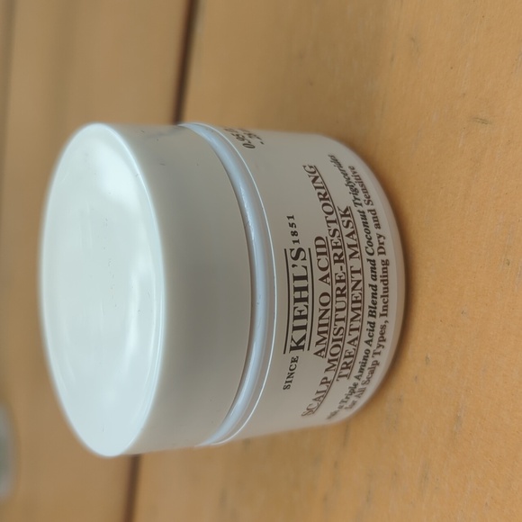 Kiehl’s Travel Set With Bag, Body Moisturizer, Scalp Mask, Eye Treatment, New - Picture 3 of 7